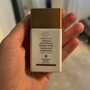 DRUNK BLEPHANT
D-Bronzi™
Anti-Pollution
Sunshine Drops